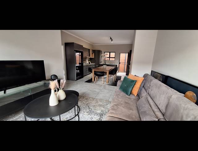 3 BEDROOM SECTIONAL TITLE FOR SALE IN BOARDWALK VILLAS